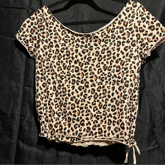 4 / 40$ Zara Leopard Print Crop Top - Picture 2 of 3